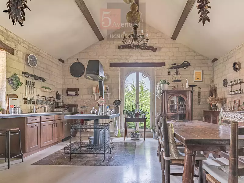 Maison, 370 m²