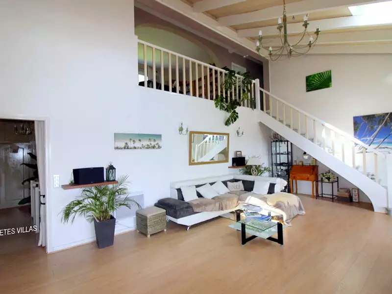 Maison, 360 m²
