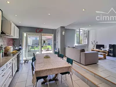 Maison, 143 m²