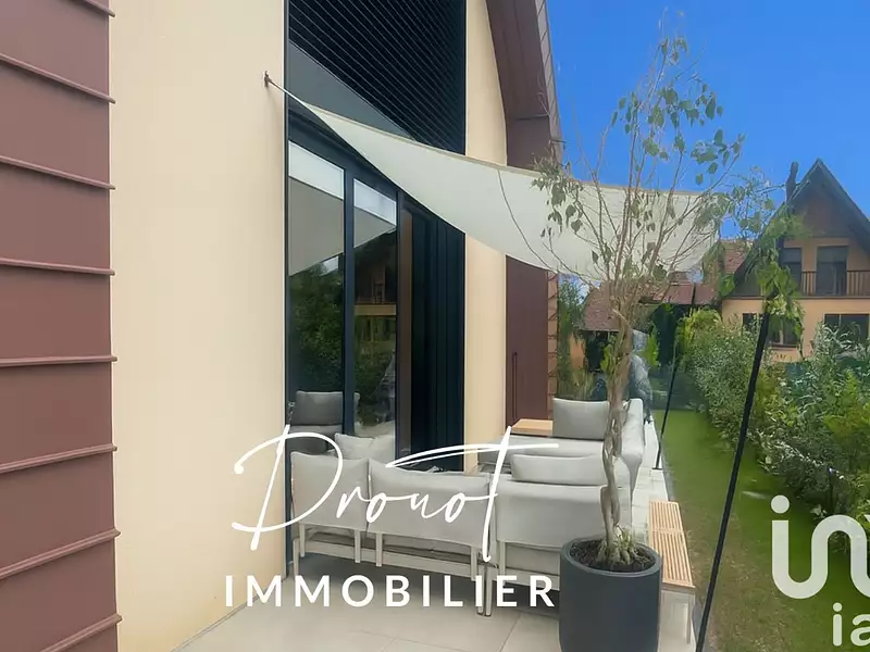 Maison, 226 m²