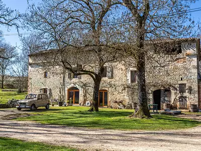 Maison, 166 m²