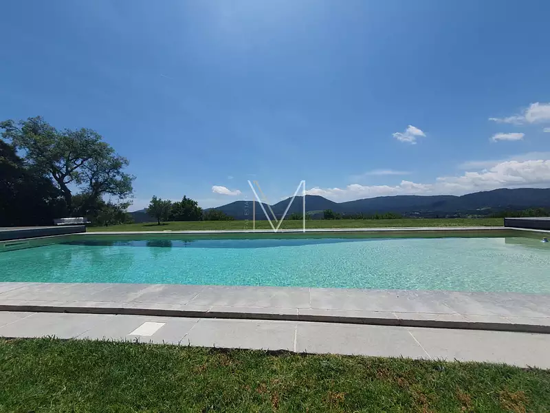 Maison, 260 m²