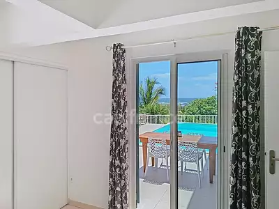 Maison, 196 m²