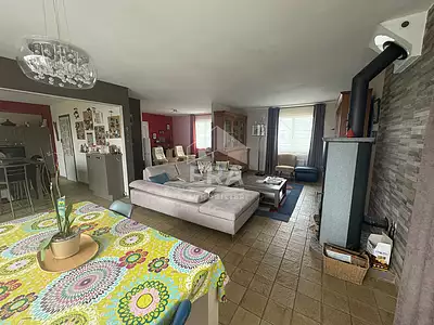 Maison, 168 m²
