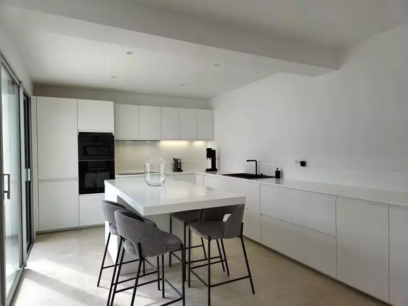 Maison, 250 m²