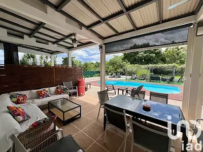 Maison, 226 m²