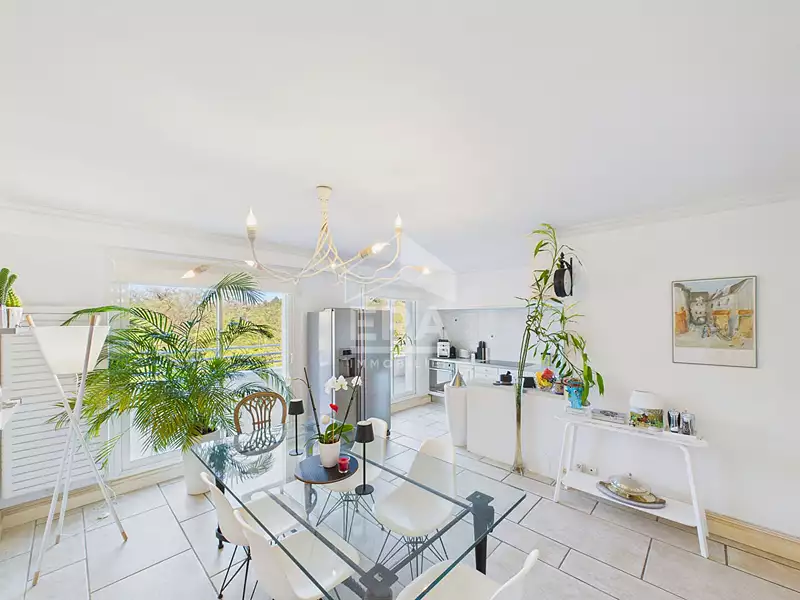 Appartement, 198 m²