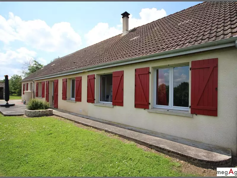 Maison, 162 m²