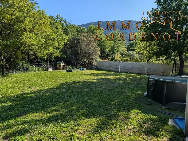 Maison, 200 m²