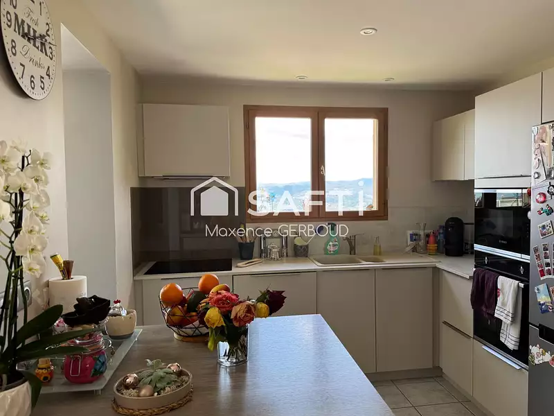 Maison, 160 m²