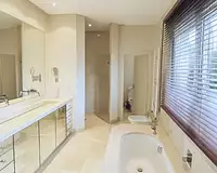 Maison, 245 m²