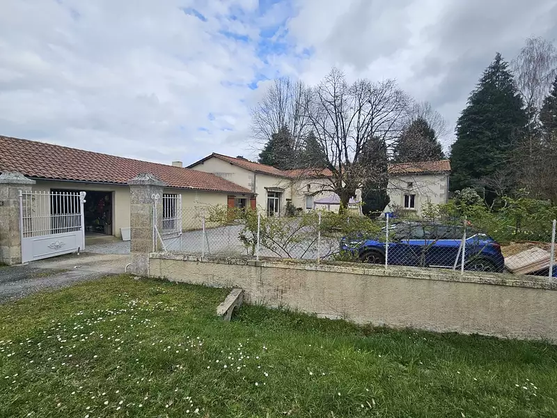 Maison, 247 m²