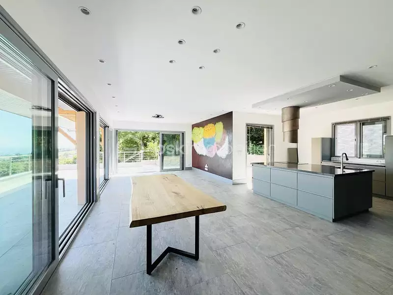 Maison, 224 m²