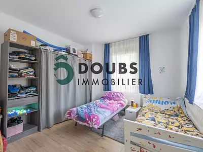Immeuble, 300 m²