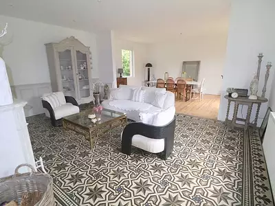 Maison, 240 m²