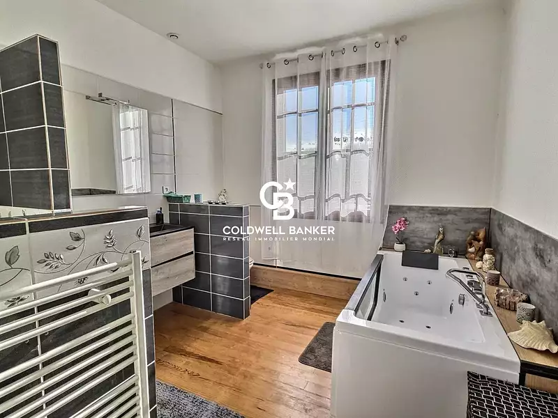 Maison, 175 m²