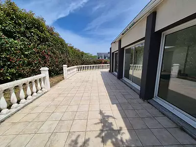 Maison, 180 m²