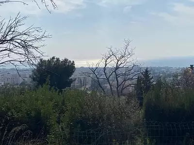 Terrain, 706 m²