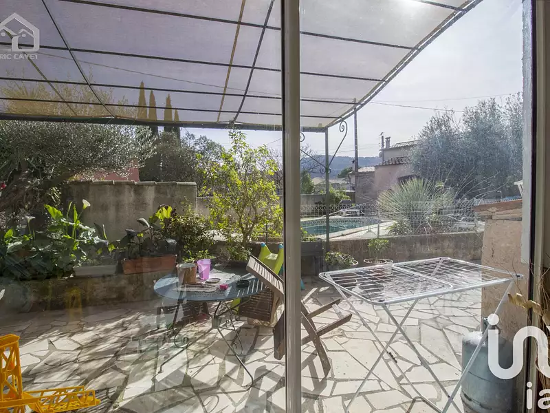 Maison, 305 m²
