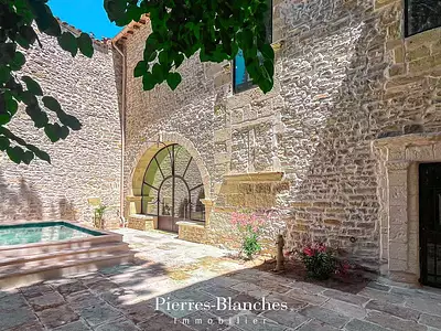 Maison, 238 m²