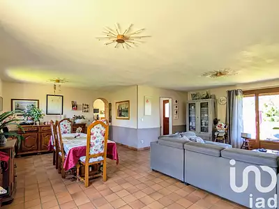 Maison, 146 m²