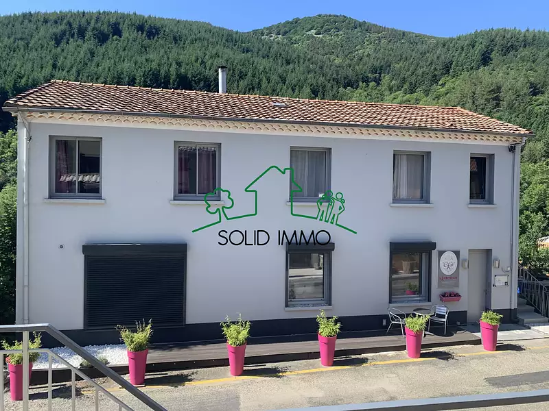 Maison, 232 m²