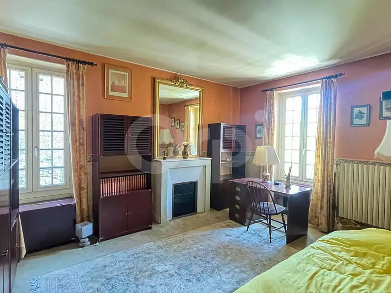 Maison, 230 m²