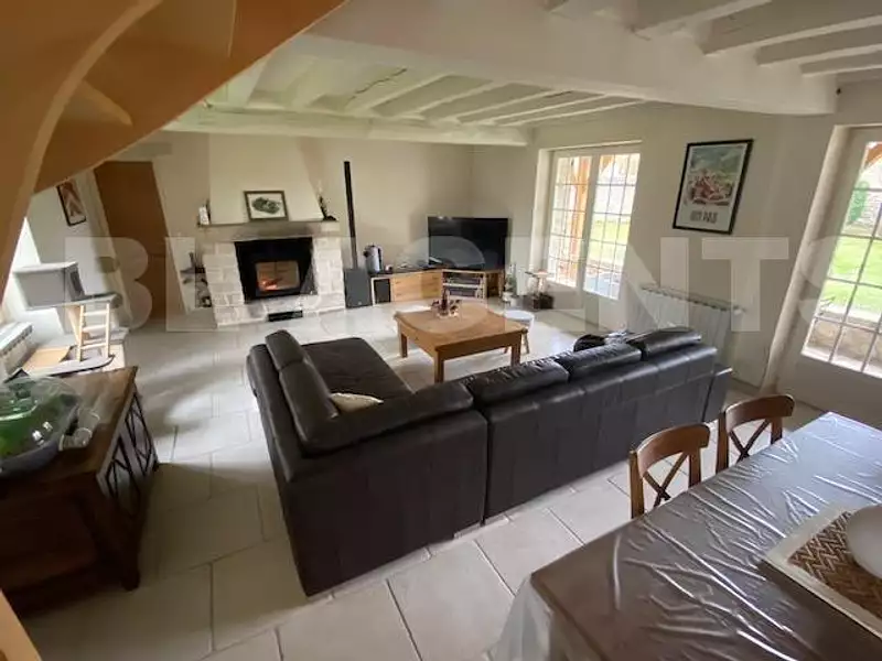 Maison, 210 m²