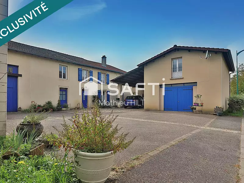 Maison, 323 m²