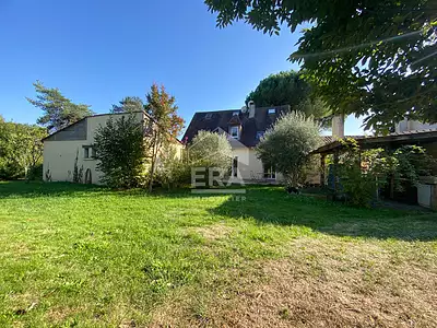 Maison, 238 m²