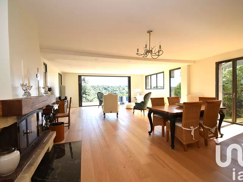 Maison, 165 m²