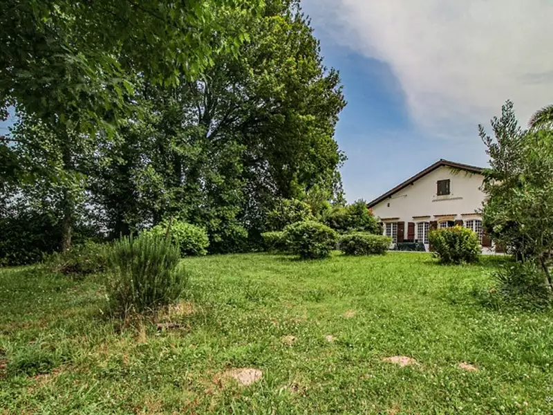 Maison, 276 m²