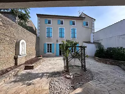 Maison, 318 m²