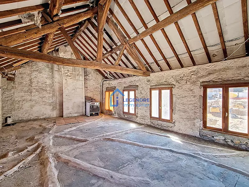 Immeuble, 140 m²
