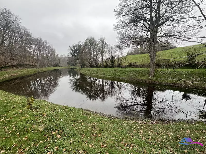 Terrain, 5 735 m²