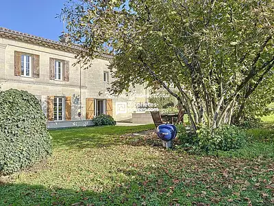 Maison, 180 m²