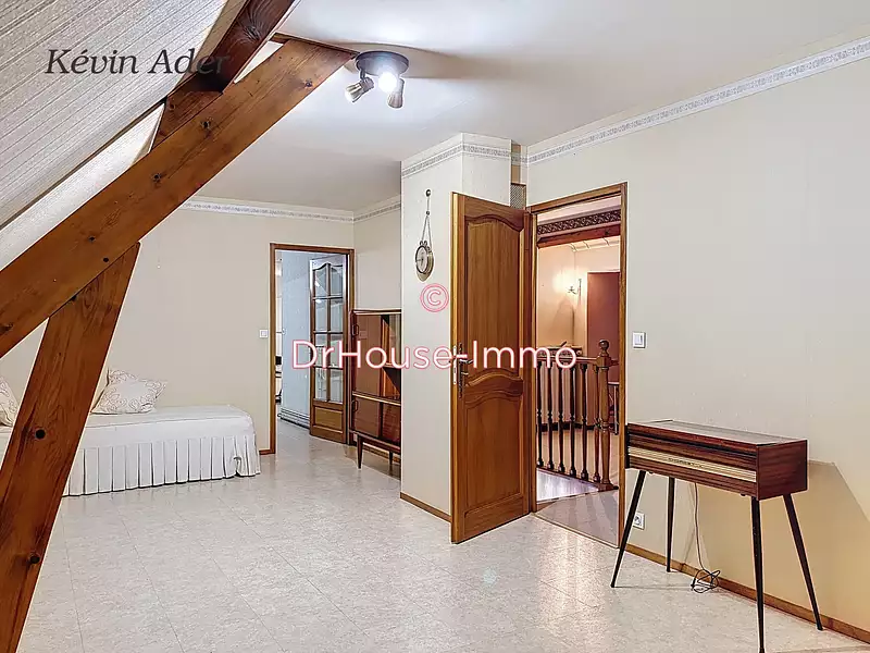 Maison, 245 m²