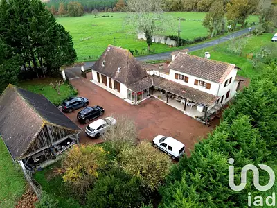 Maison, 215 m²
