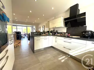 Maison, 92,7 m²