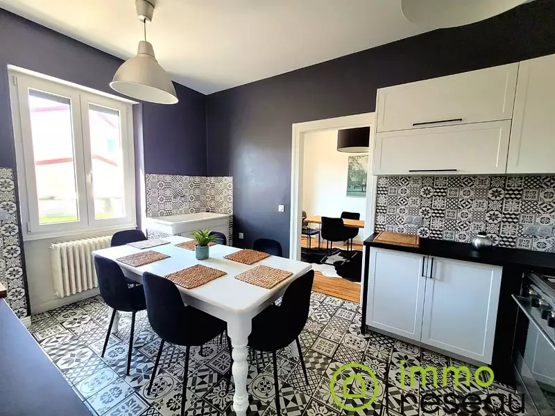 Maison, 148 m²