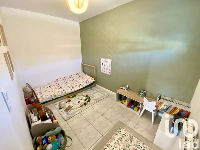 Immeuble, 667 m²