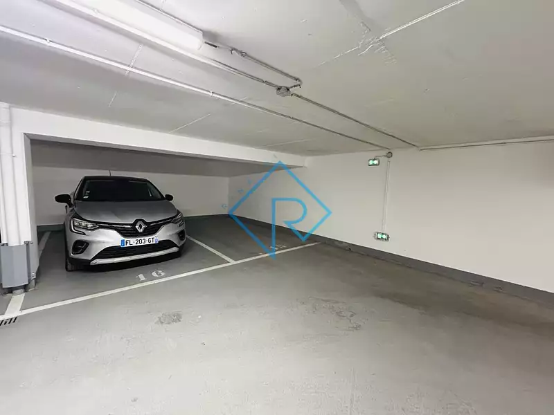 Parking, 10 m²