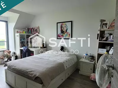 Maison, 166 m²