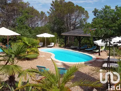 Maison, 341 m²