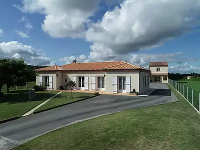 Maison, 250 m²