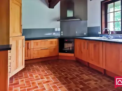 Maison, 216 m²