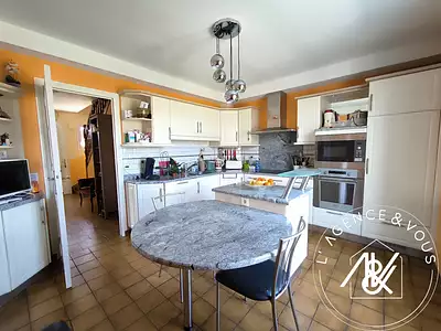 Maison, 146 m²