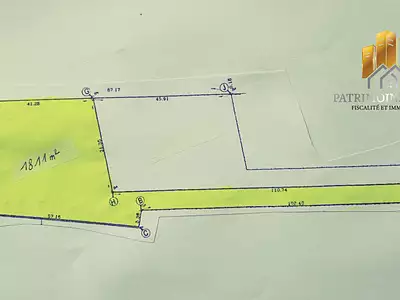 Terrain, 1 811 m²