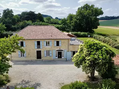 Maison, 330 m²