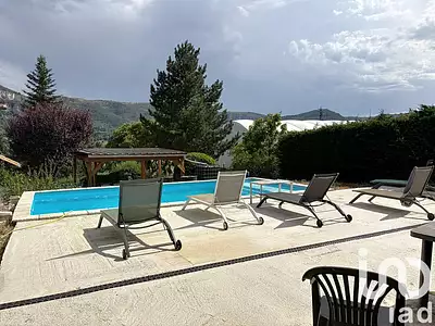 Maison, 167 m²